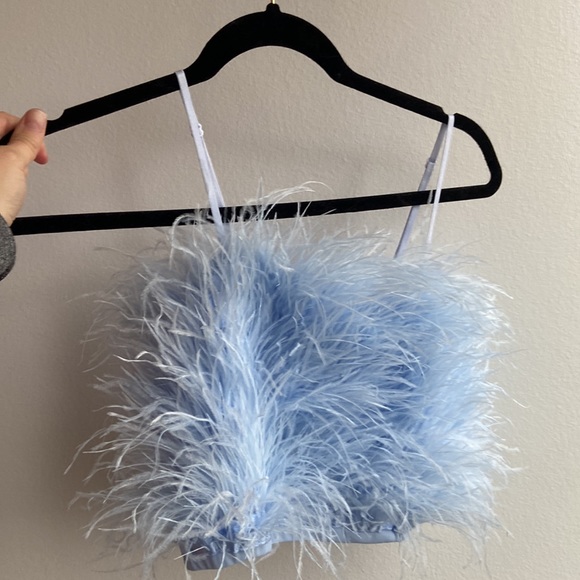 AKIRA Tops - AKIRA Light Blue Feathered Crop Top